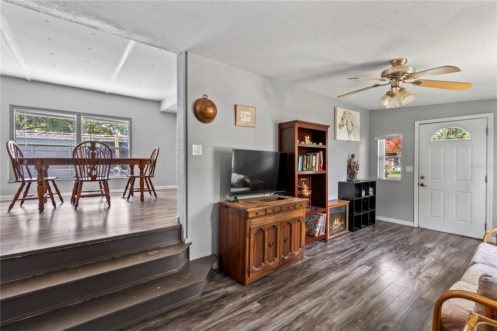 TWIN GATES MOBILE ESTATES - Residential