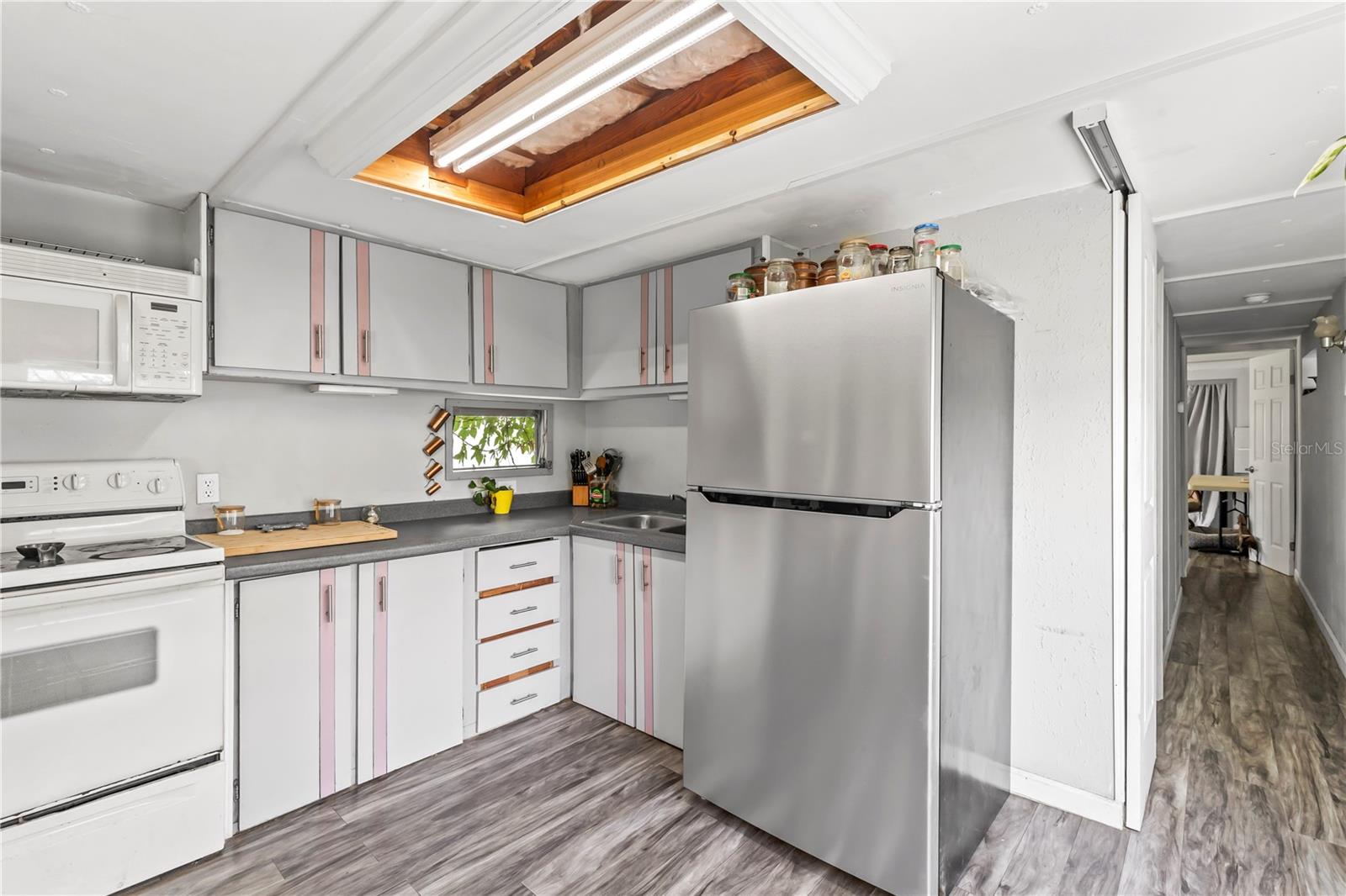 TWIN GATES MOBILE ESTATES - Residential