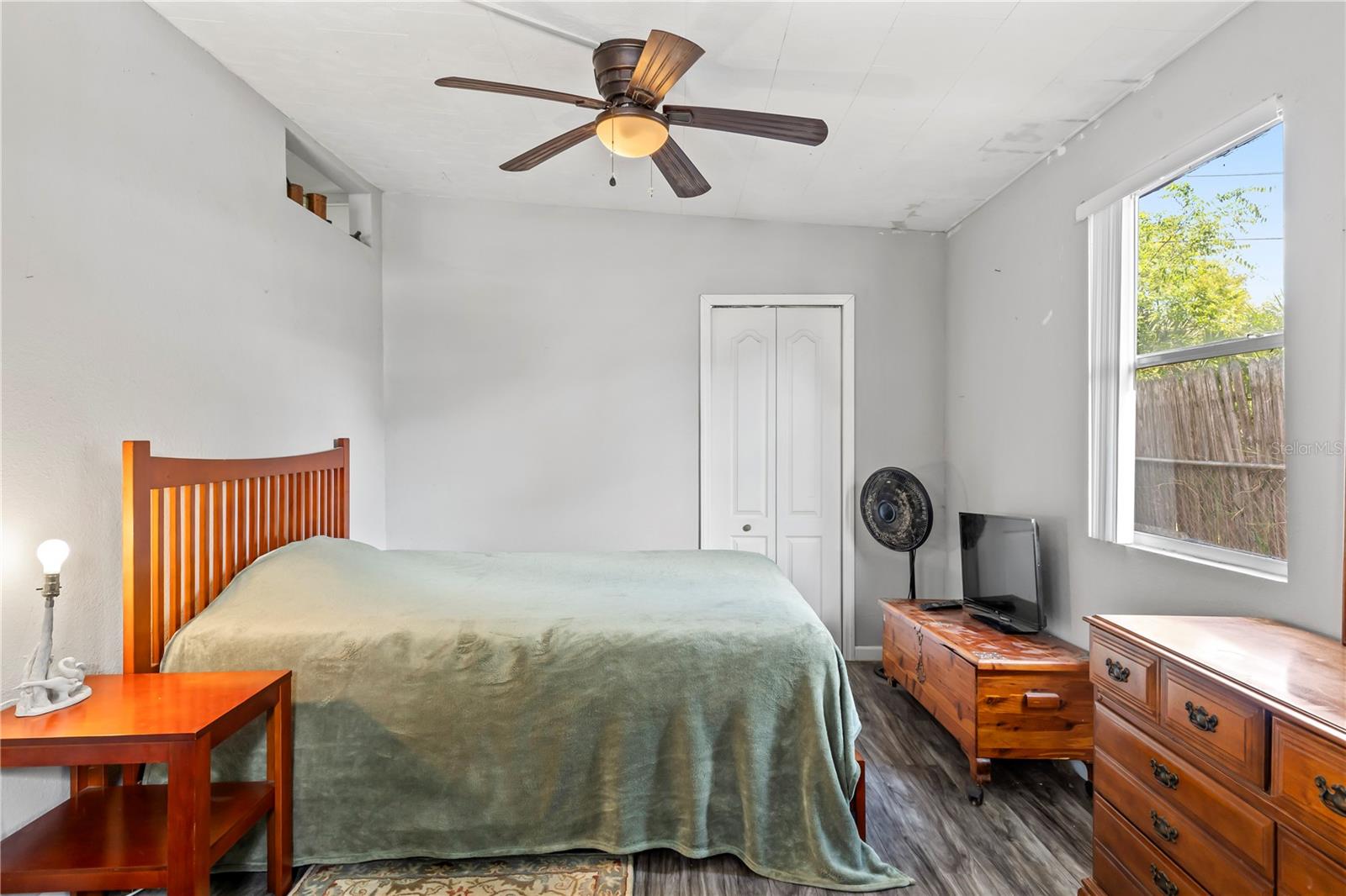 TWIN GATES MOBILE ESTATES - Residential