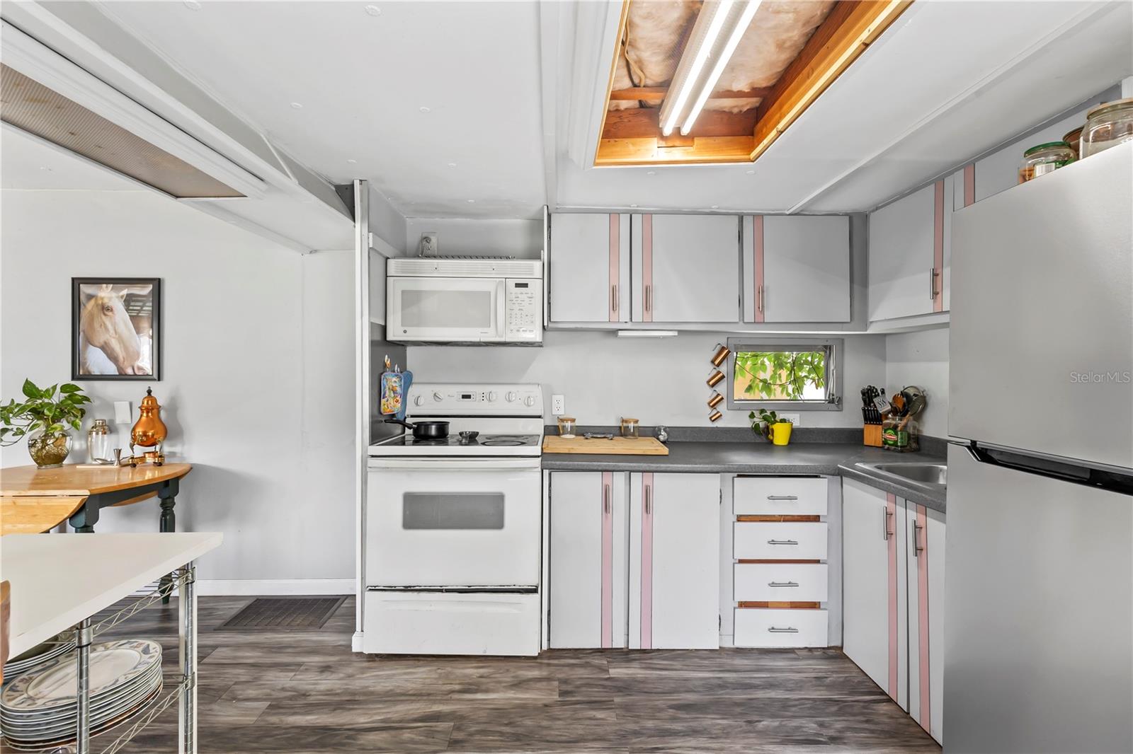 TWIN GATES MOBILE ESTATES - Residential