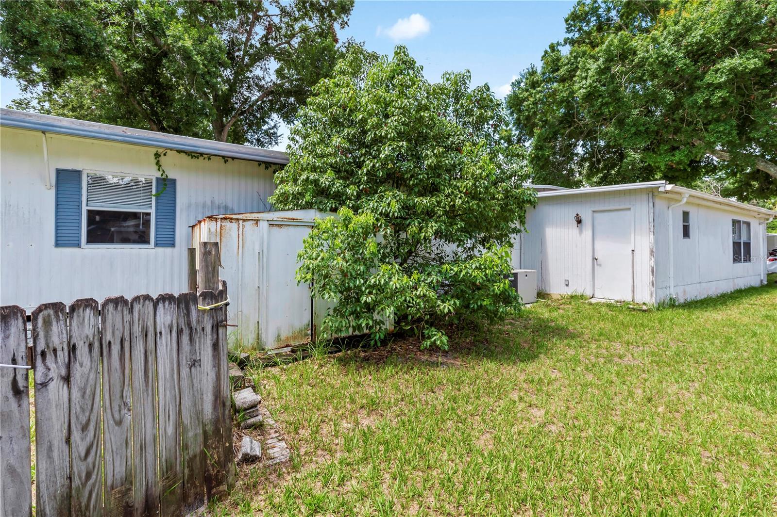 TWIN GATES MOBILE ESTATES - Residential