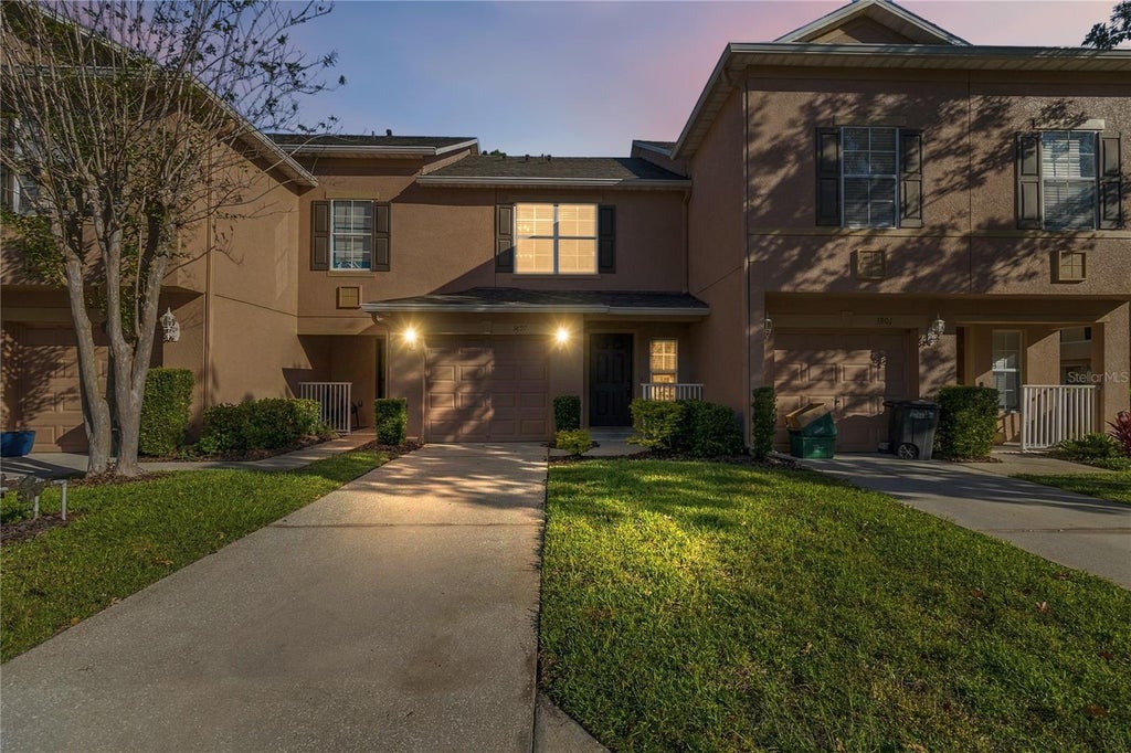 Photo of 3897 Silverbell Loop, Oviedo, FL 32765 (MLS # O6452486)