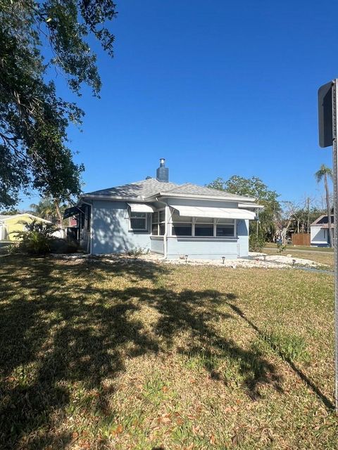 Photo of 3001 57th Street S, Gulfport, FL 33707 (MLS # TB8489104)