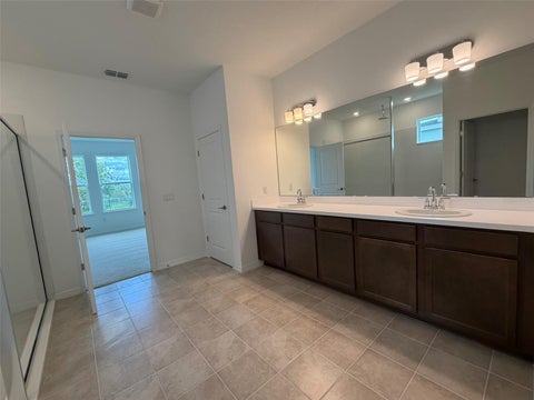 Tiny photo for 19350 Lochside Lane, Mount Dora, FL 32757 (MLS # O6439654)