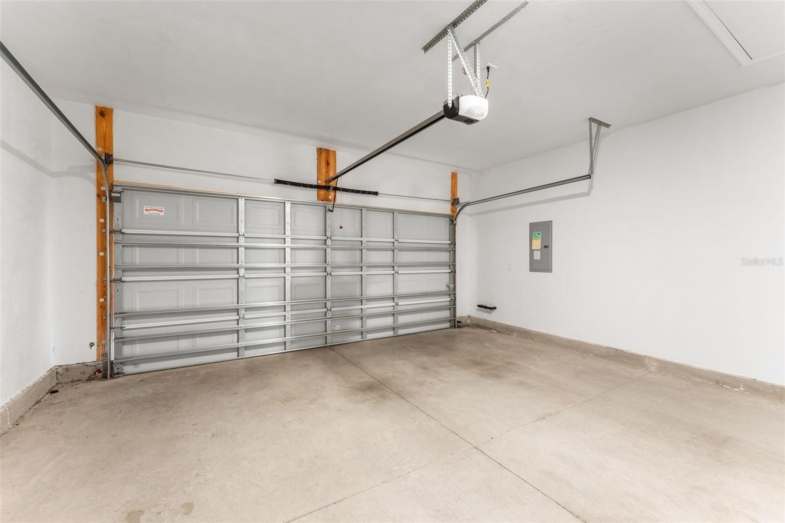 LUGANO PH 2 PB 34 PG 93 - Residential