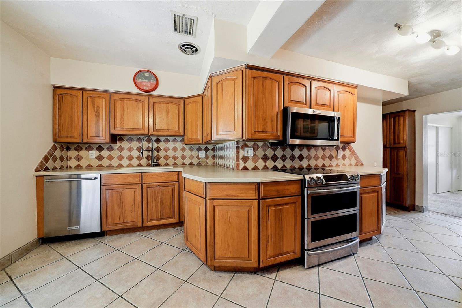 CRYSTAL HEIGHTS SUB - Residential