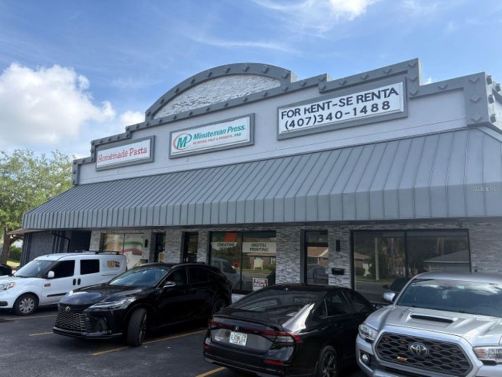 Photo of 4207 Edgewater Drive #B, Orlando, FL 32804 (MLS # G5111348)