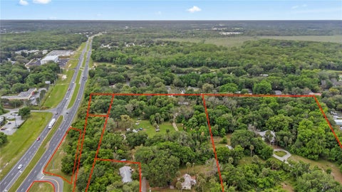 Tiny photo for 1712 Connell Road, Leesburg, FL 34748 (MLS # U8252887)