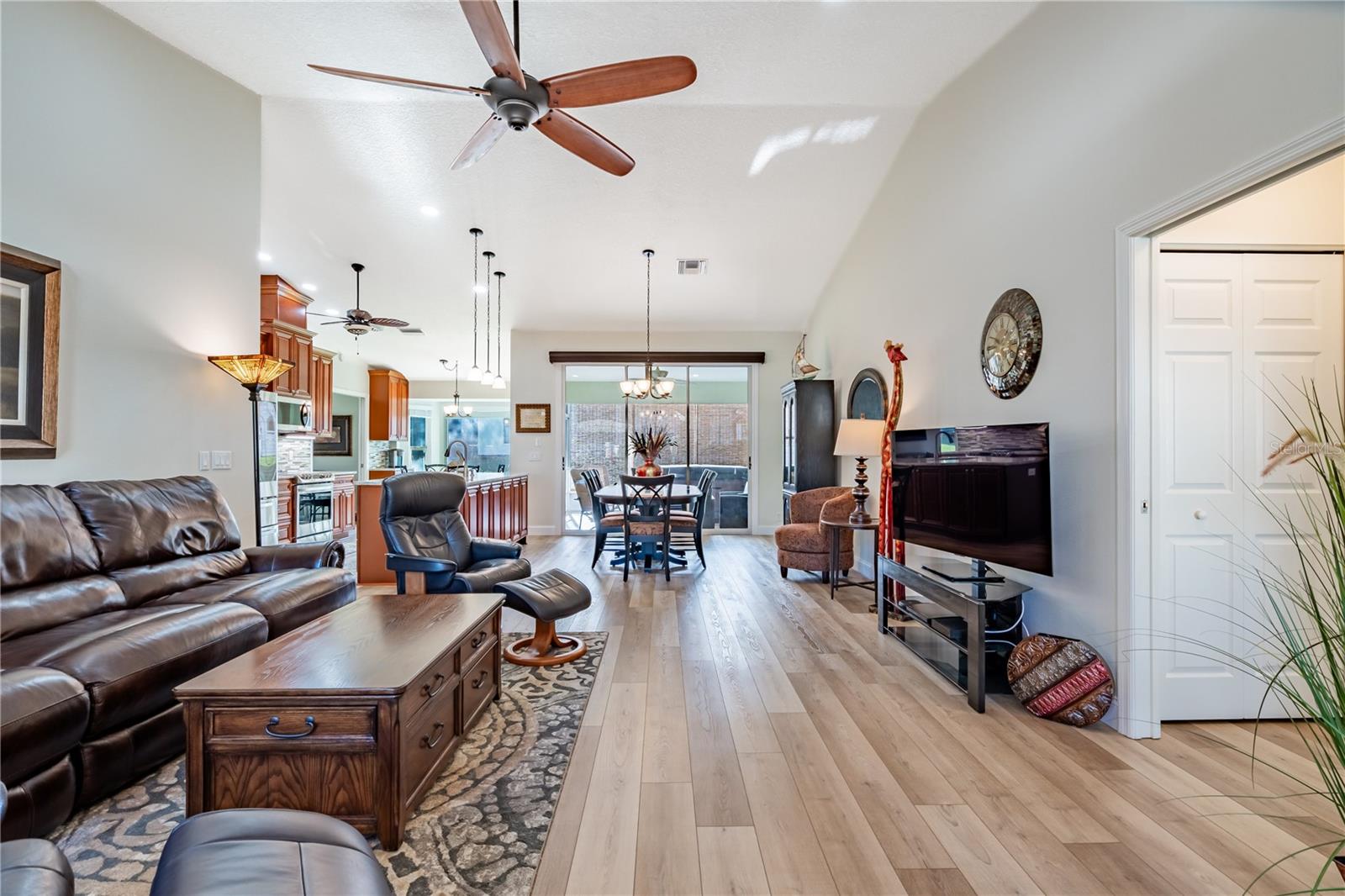 TIMBER PINES - Residential