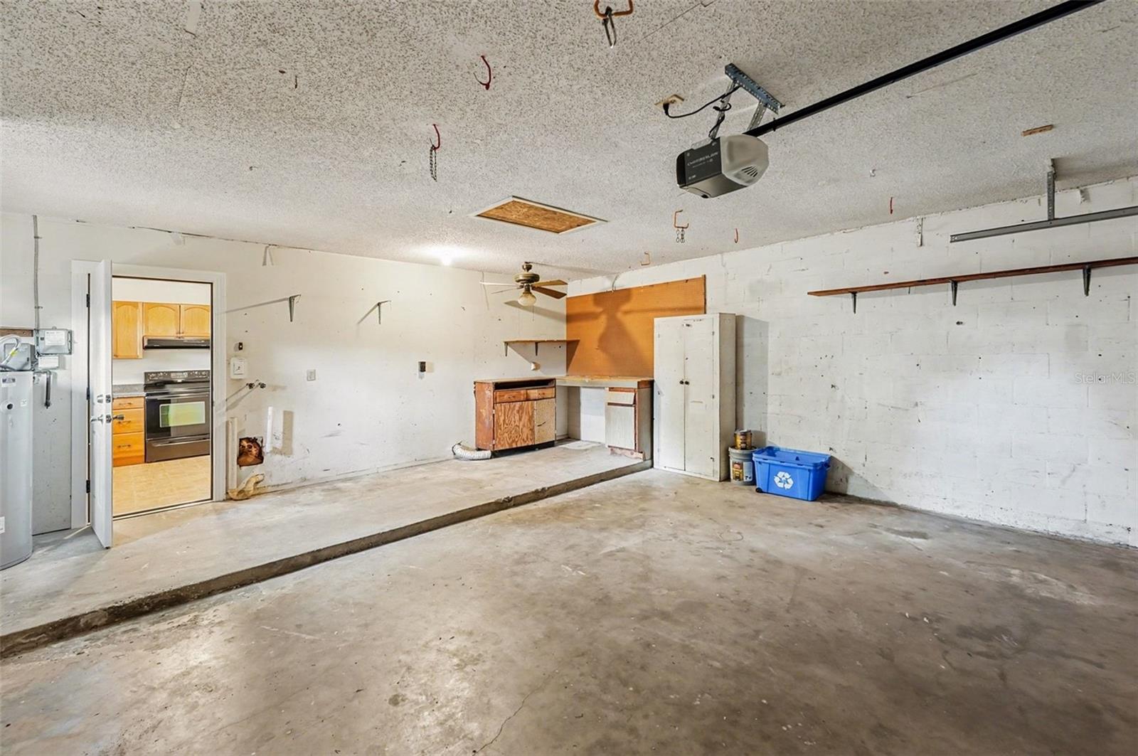 AUTUMN RUN - Residential