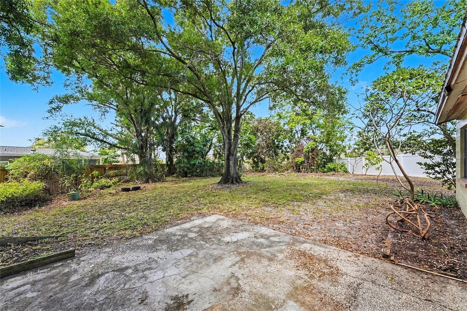 AUTUMN RUN - Residential