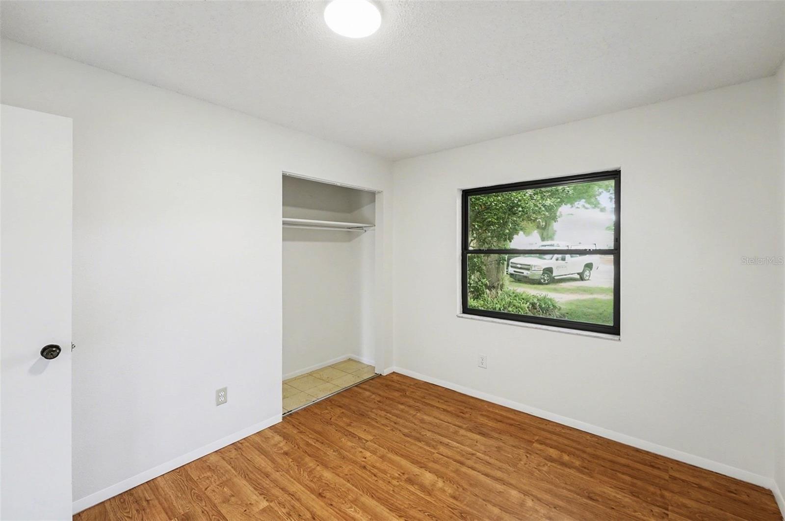 AUTUMN RUN - Residential