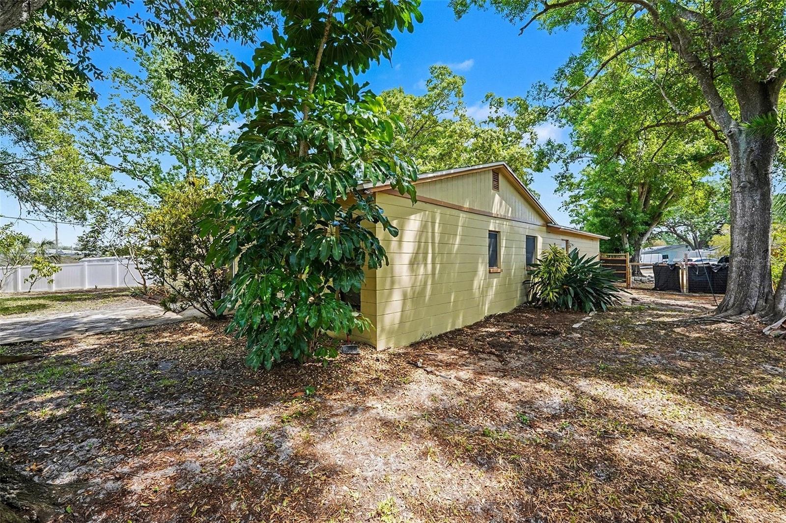 AUTUMN RUN - Residential