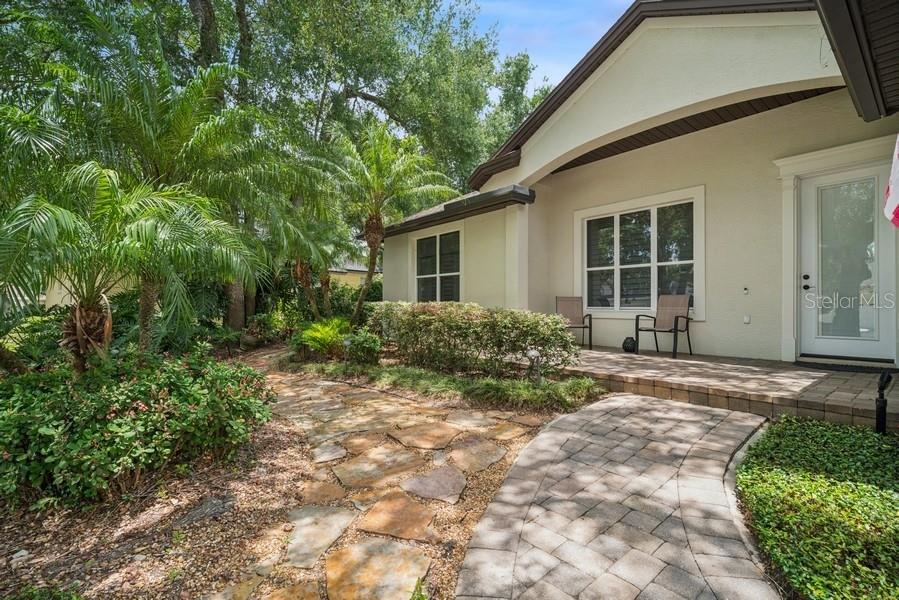 489 PENNY LANE