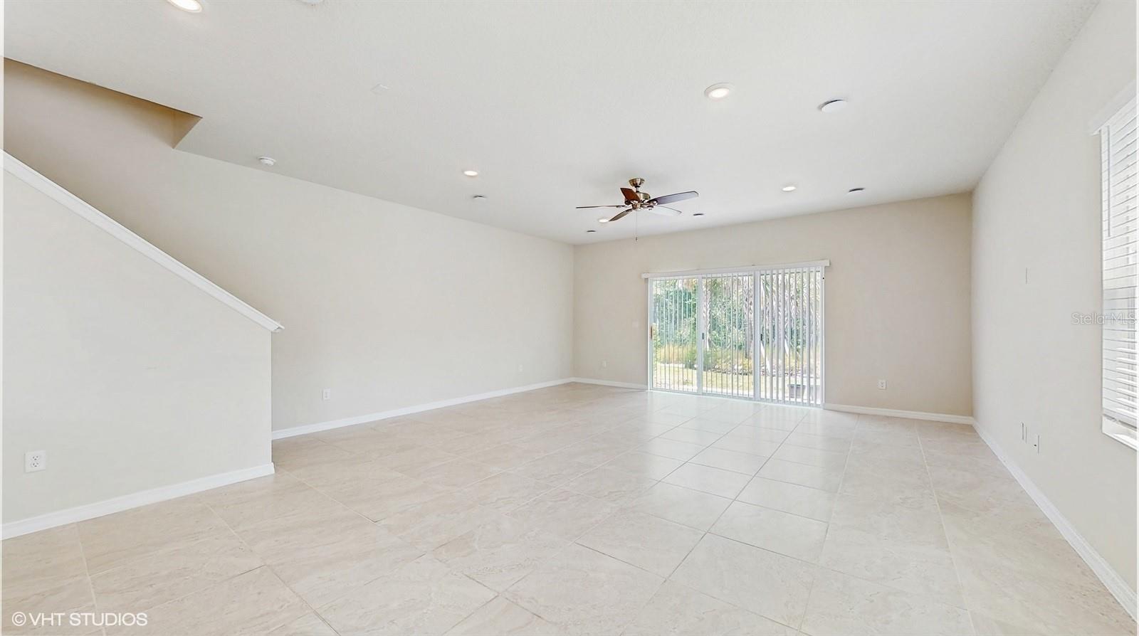4501 SPARKLING SHELL AVENUE