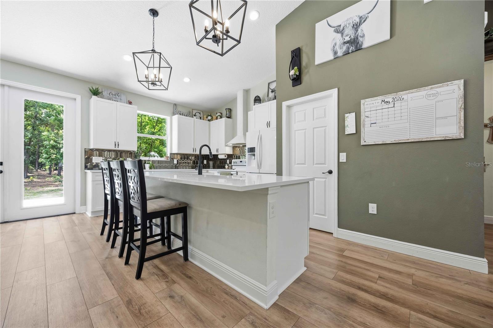 BEVERLY HILLS ESTATES - Residential