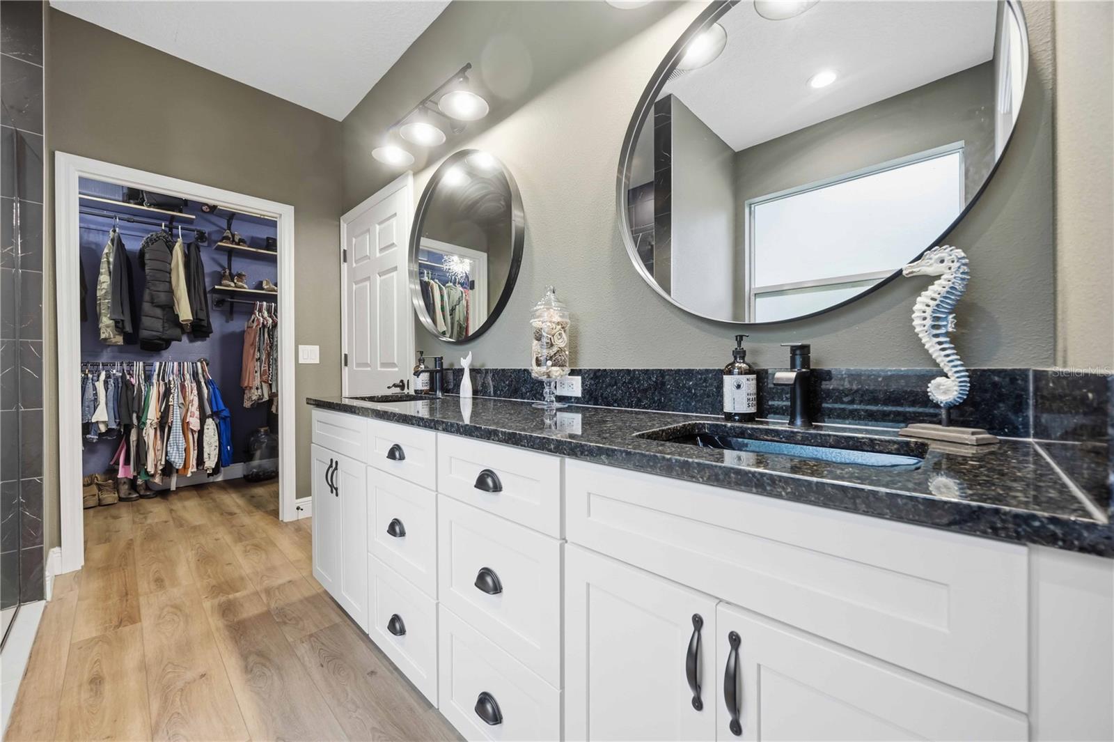 BEVERLY HILLS ESTATES - Residential