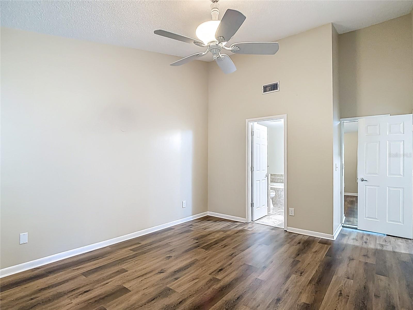 WESCOTT SQUARE - Residential