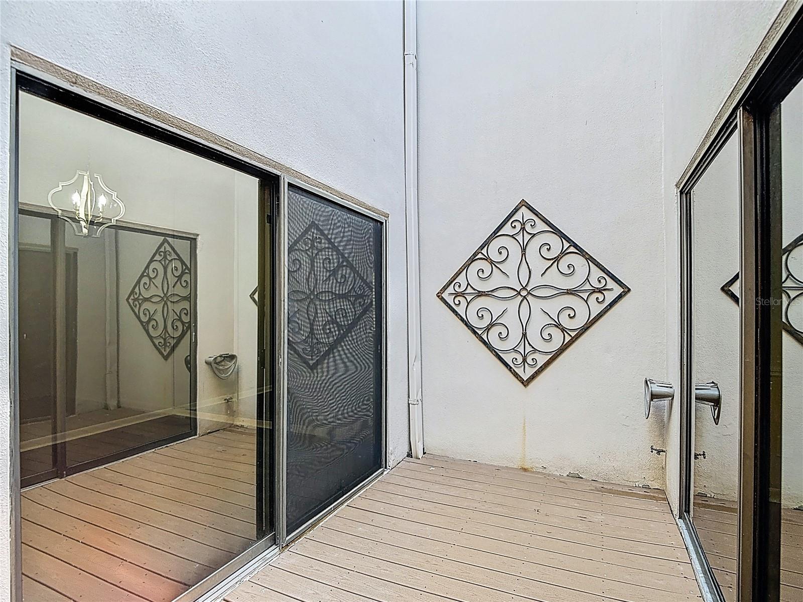 WESCOTT SQUARE - Residential