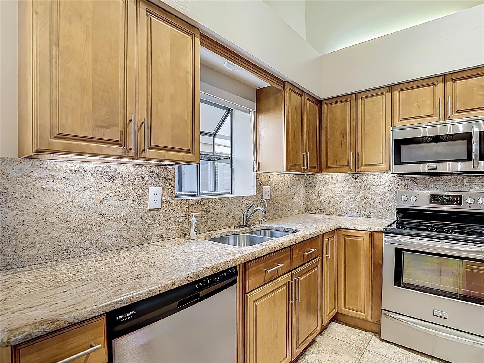 WESCOTT SQUARE - Residential