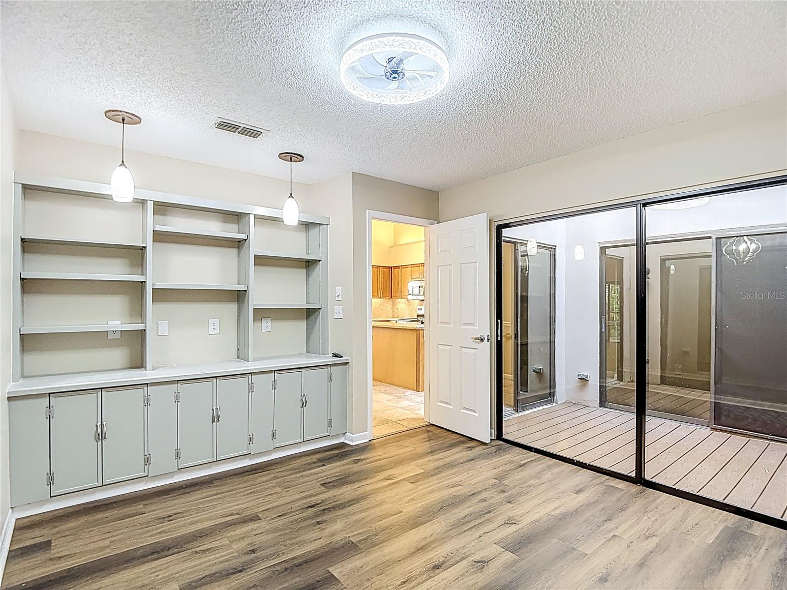 WESCOTT SQUARE - Residential