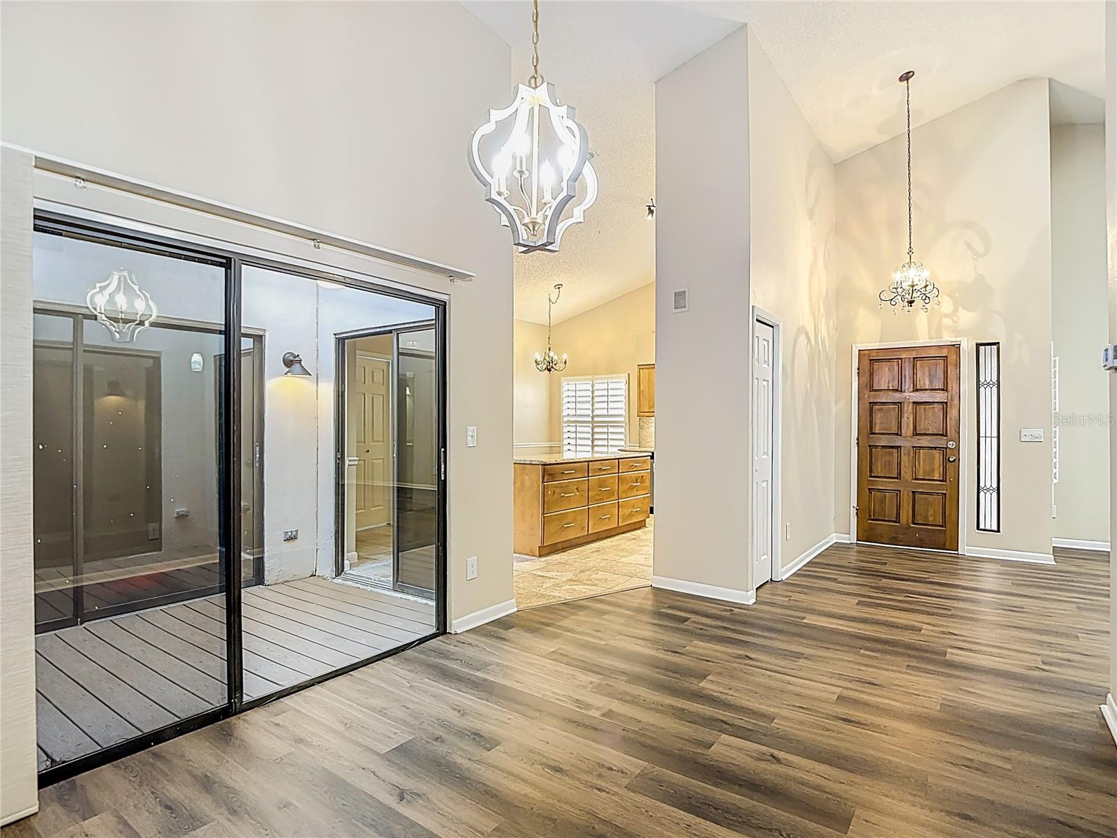 WESCOTT SQUARE - Residential