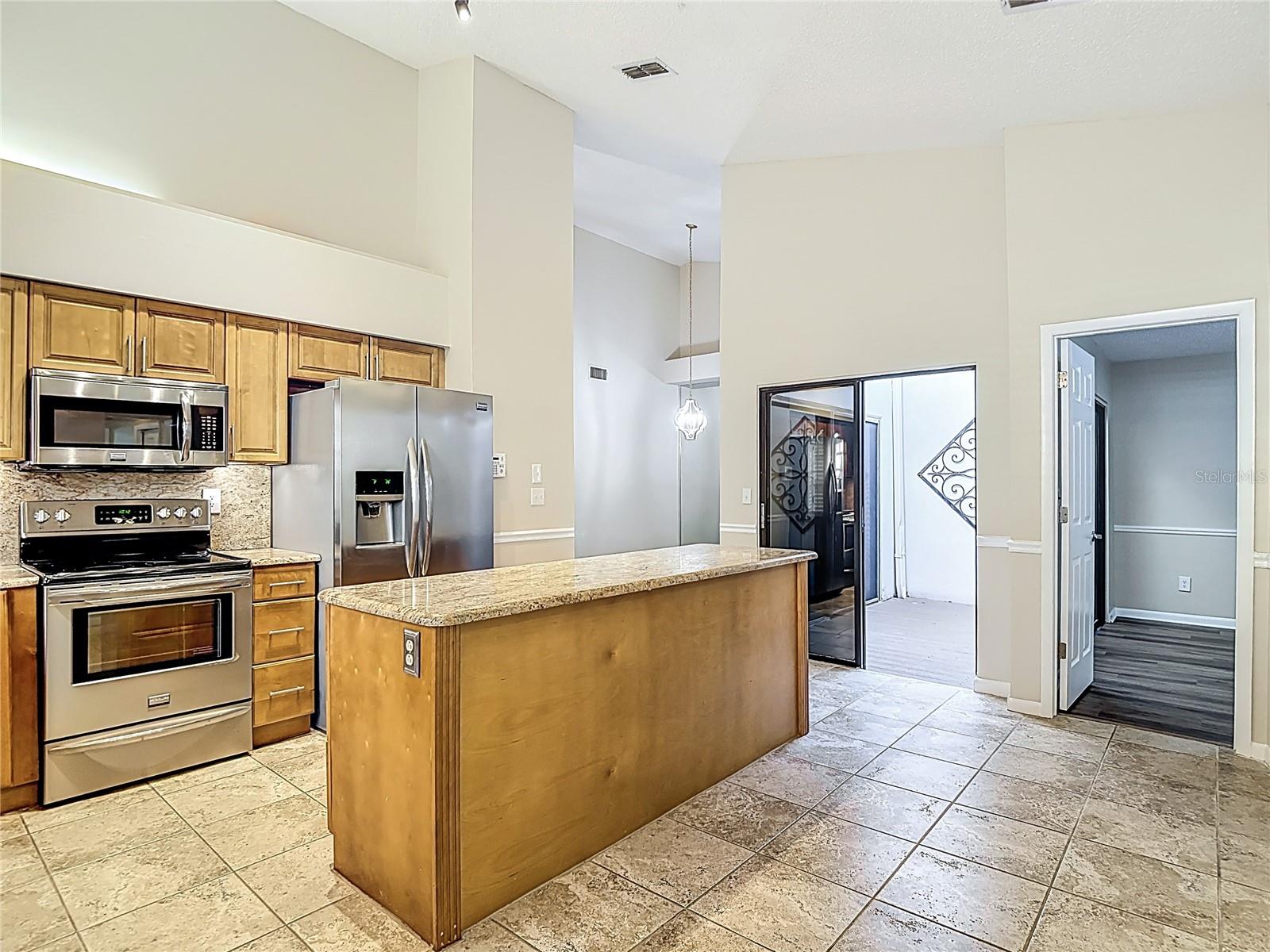 WESCOTT SQUARE - Residential