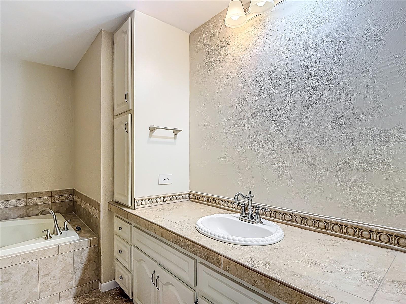 WESCOTT SQUARE - Residential