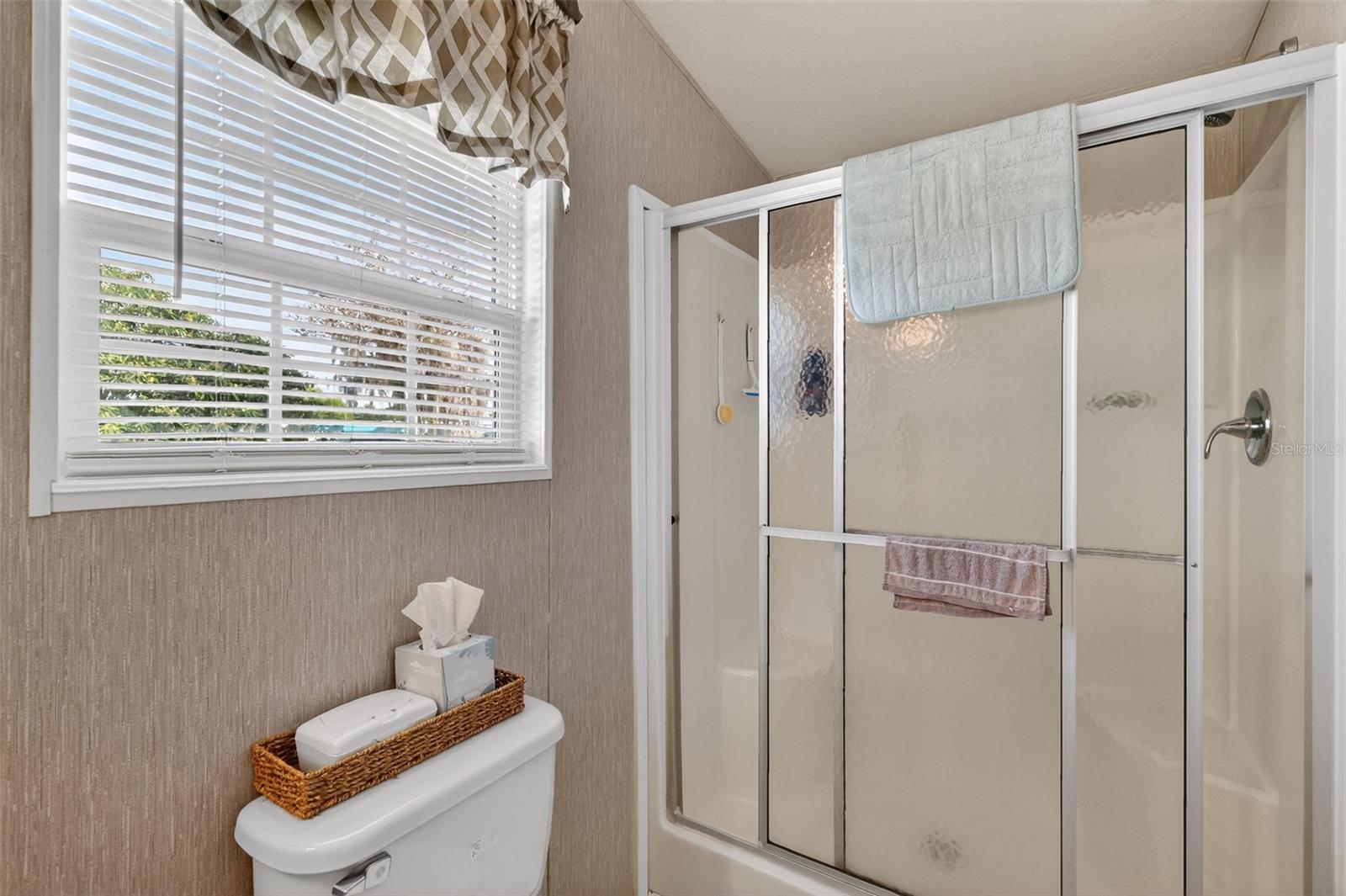 LAKE YALE ESTATES - Residential