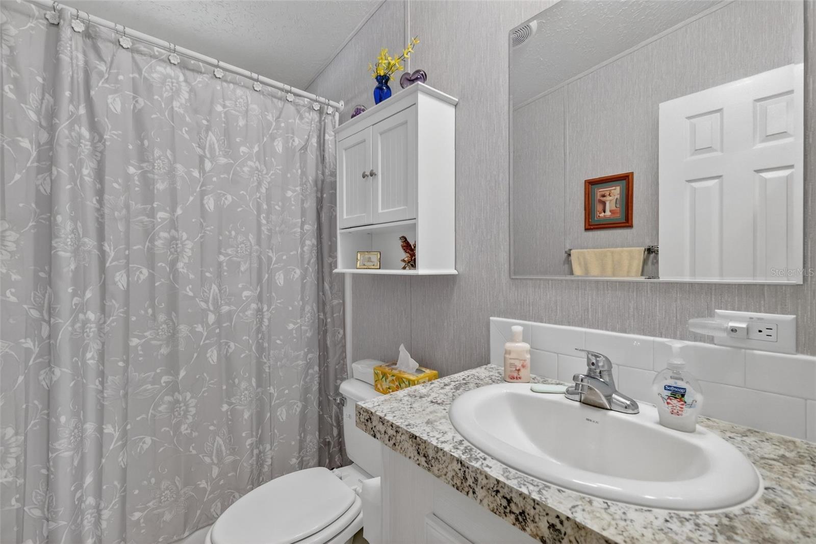 LAKE YALE ESTATES - Residential