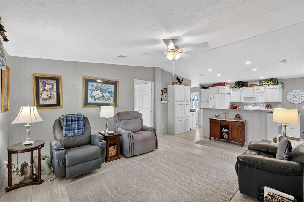 Photo of 11523 Marvell Way, Leesburg, FL 34788 (MLS # G5105184)