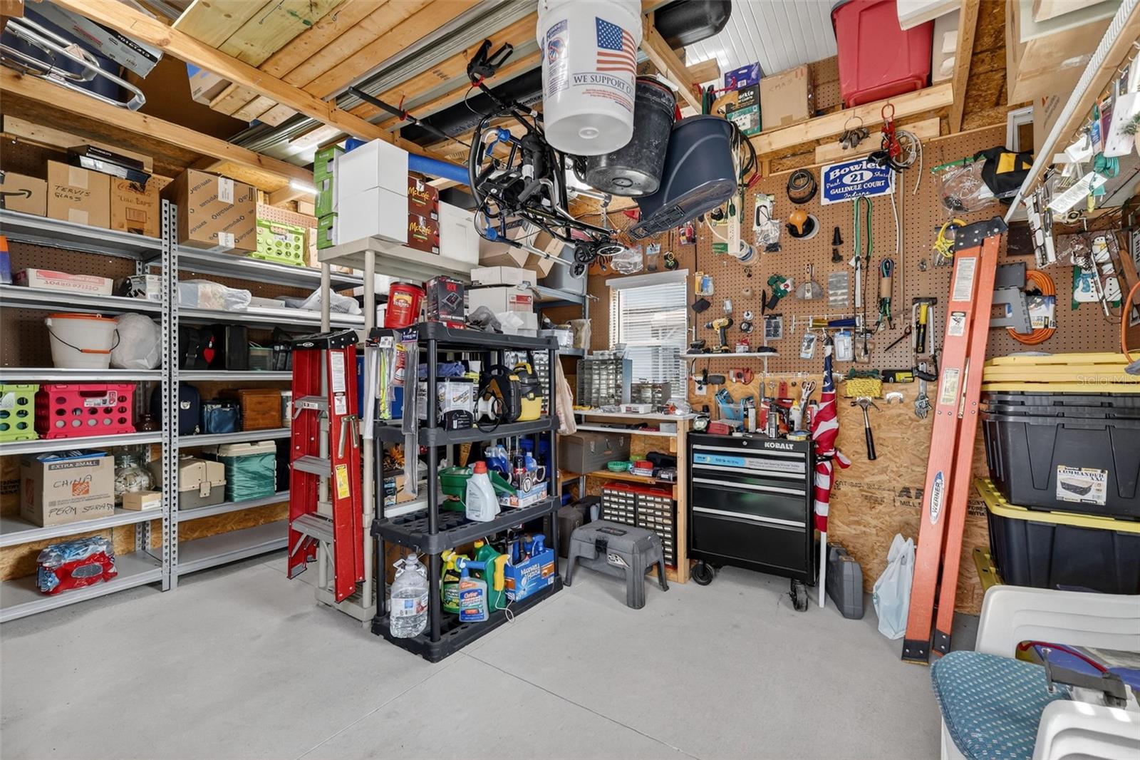 LAKE YALE ESTATES - Residential