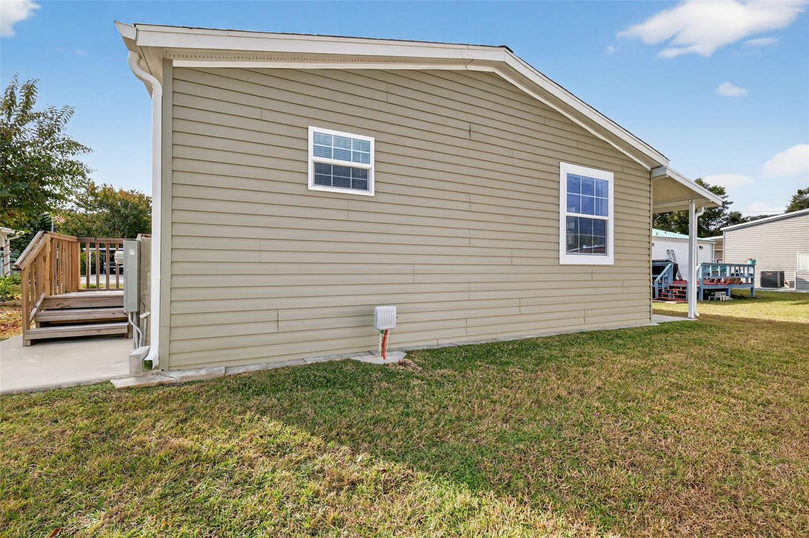 LAKE YALE ESTATES - Residential