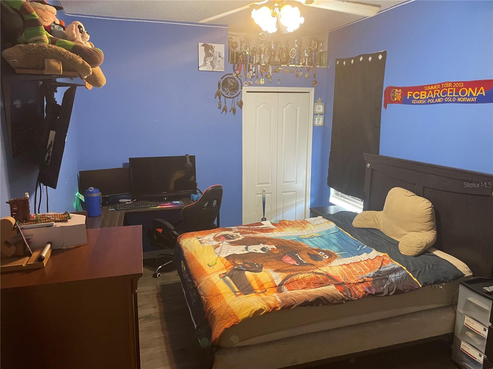 HUNTERS CREEK TR 305 PH 01 - Residential