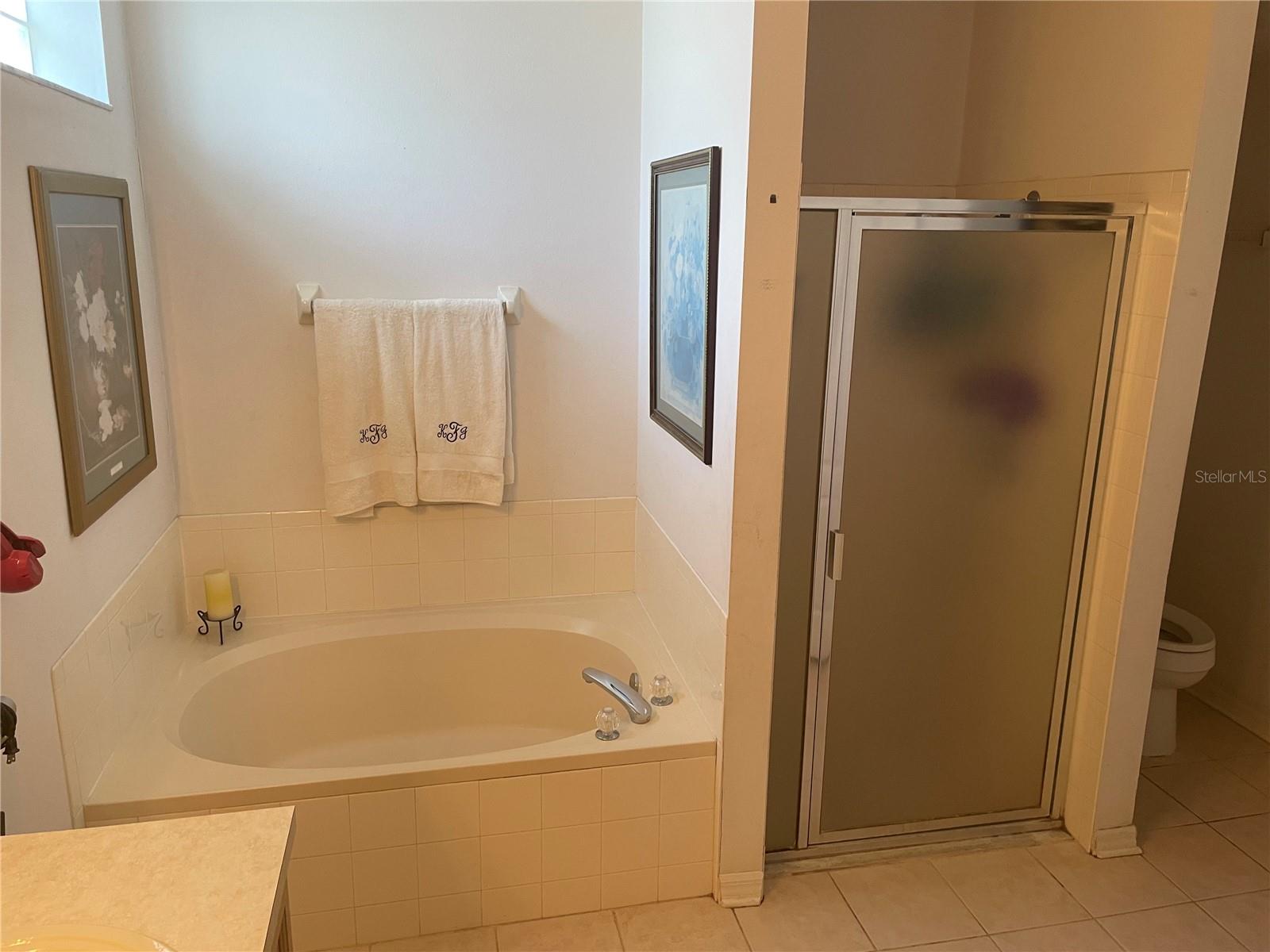 HUNTERS CREEK TR 305 PH 01 - Residential