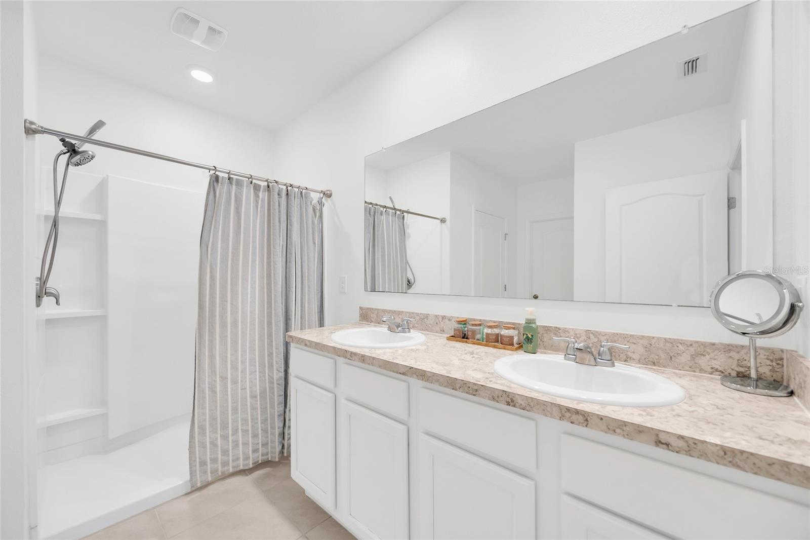 AUBURN GROVE PH 1 - Residential