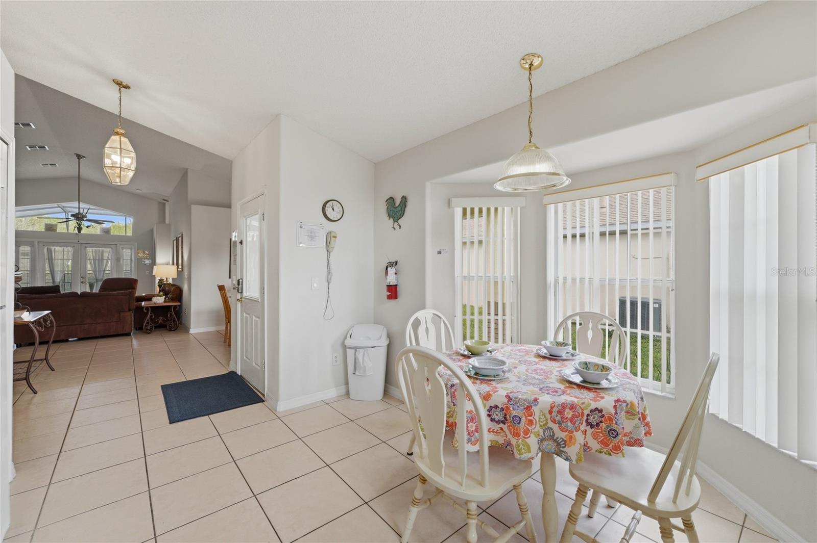 INDIAN CREEK - Residential