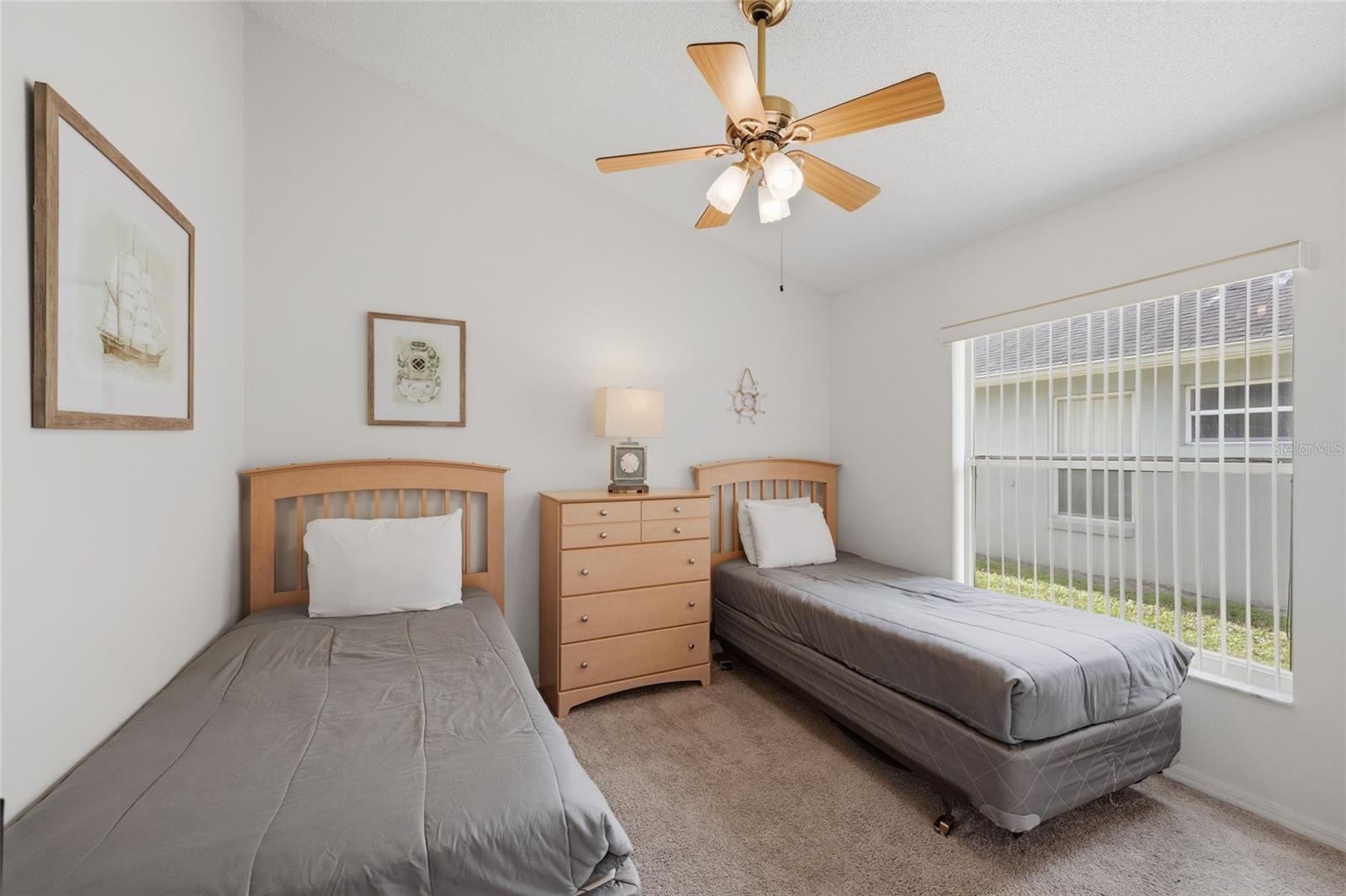 INDIAN CREEK - Residential