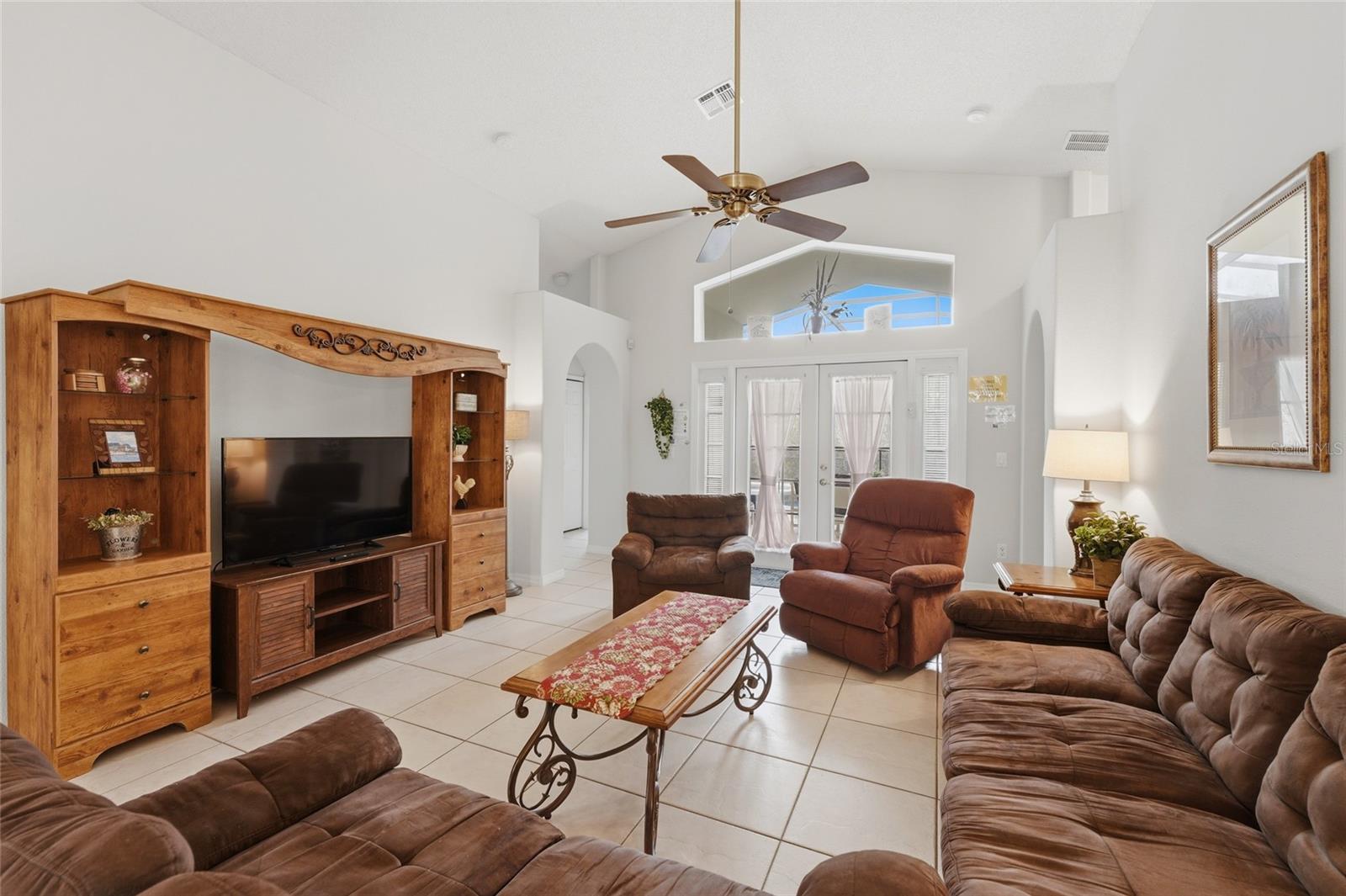 INDIAN CREEK - Residential