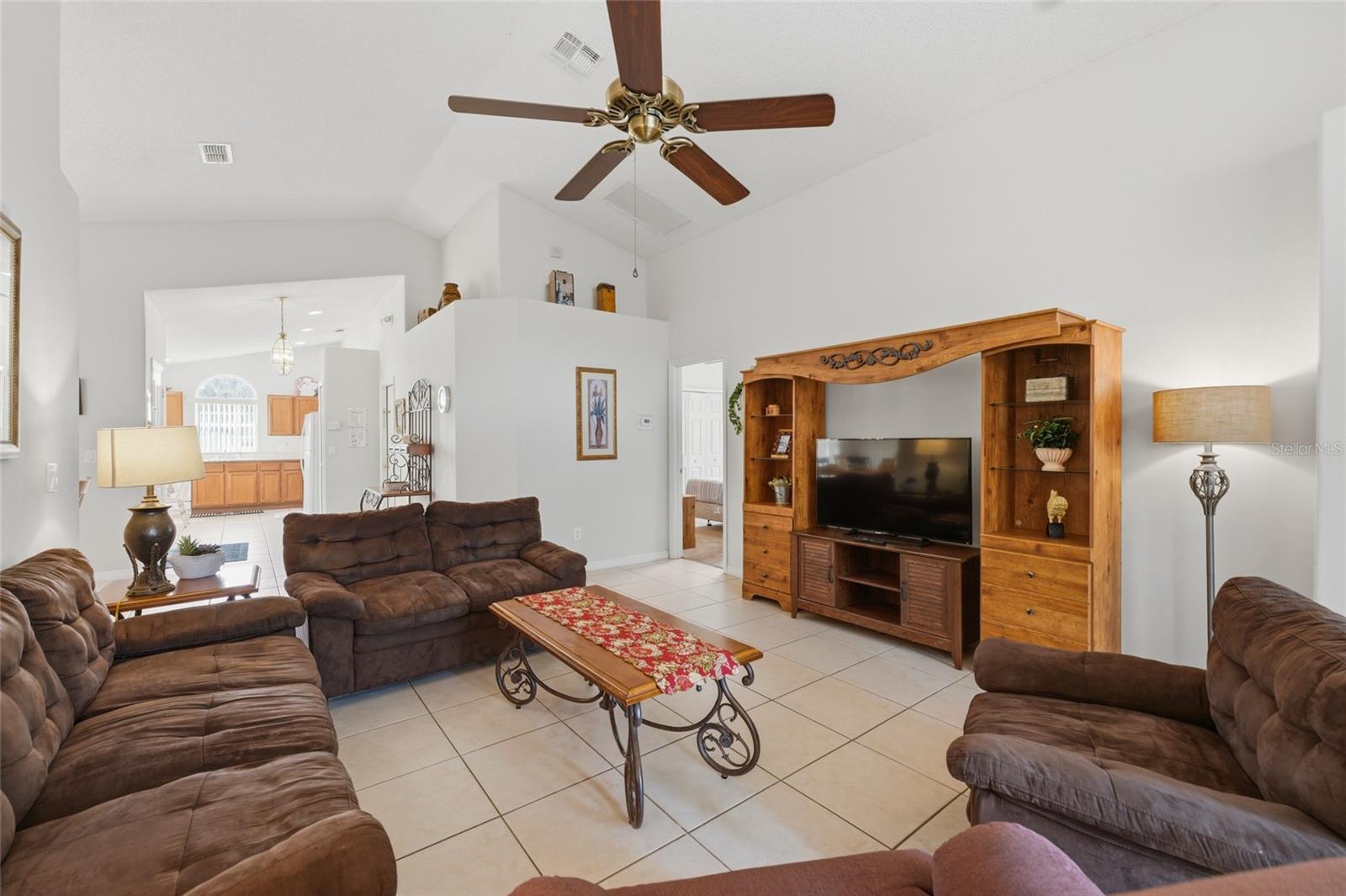 INDIAN CREEK - Residential