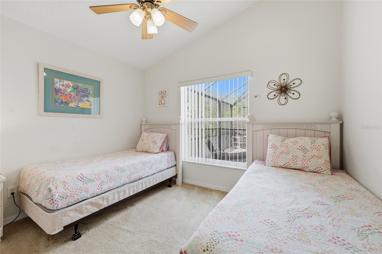 INDIAN CREEK - Residential