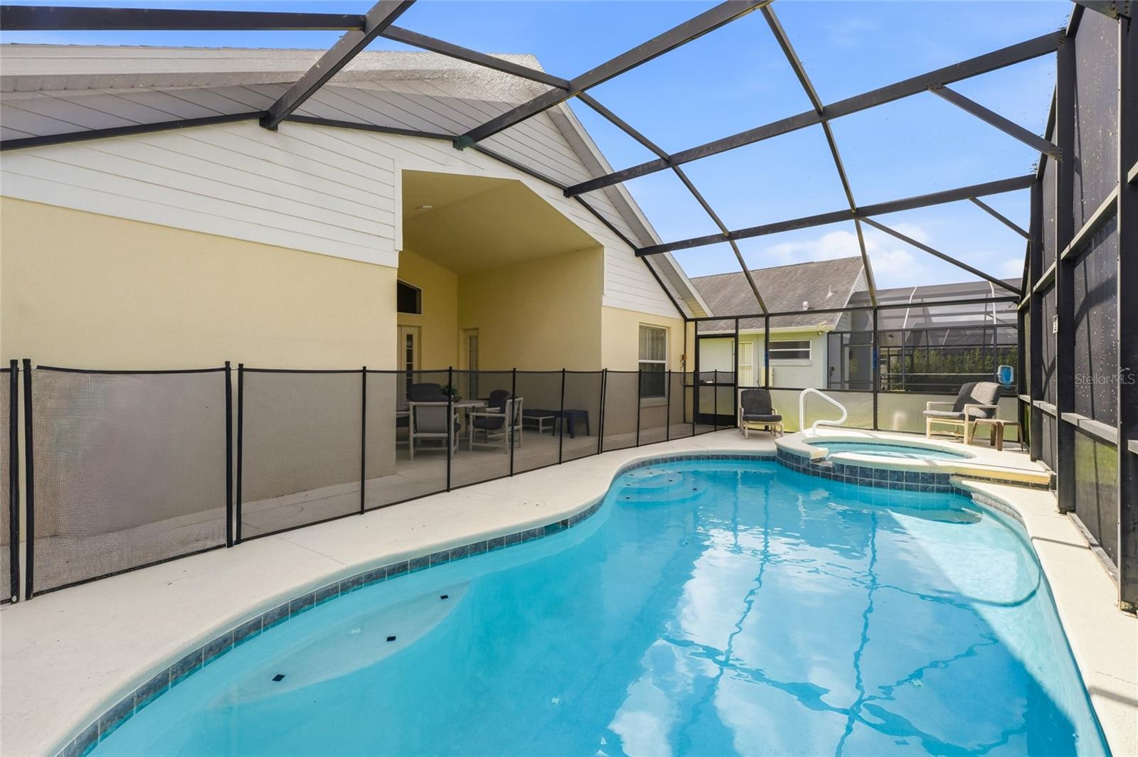 INDIAN CREEK - Residential