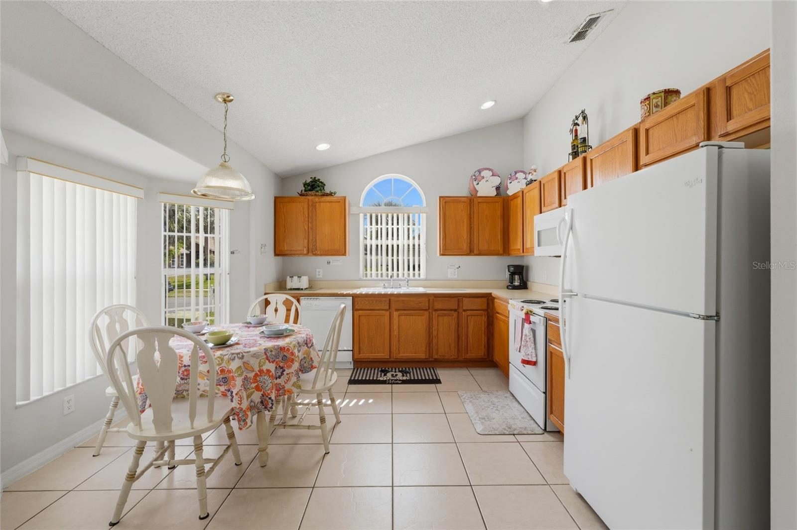 INDIAN CREEK - Residential