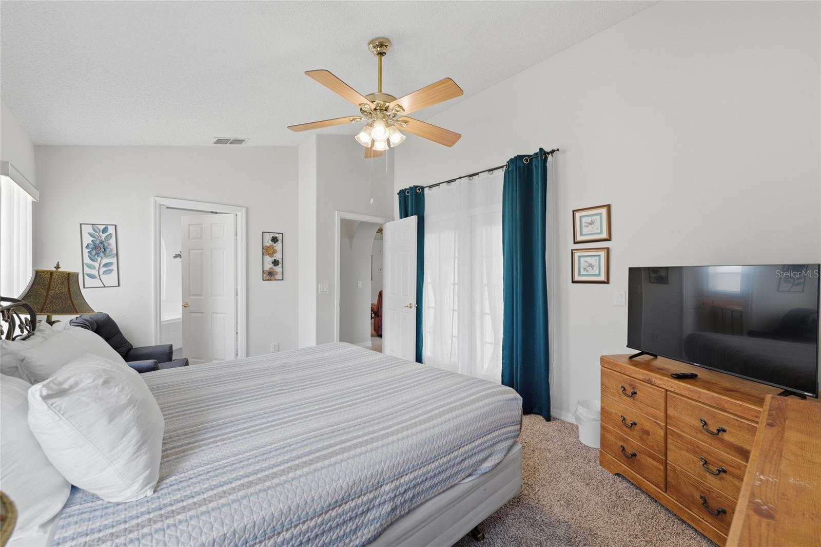 INDIAN CREEK - Residential