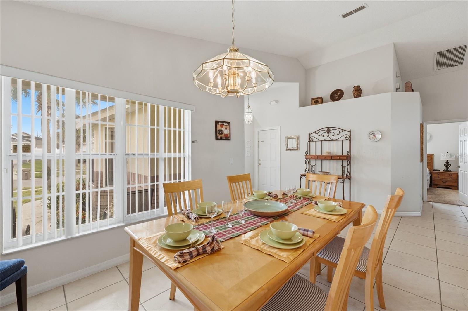 INDIAN CREEK - Residential