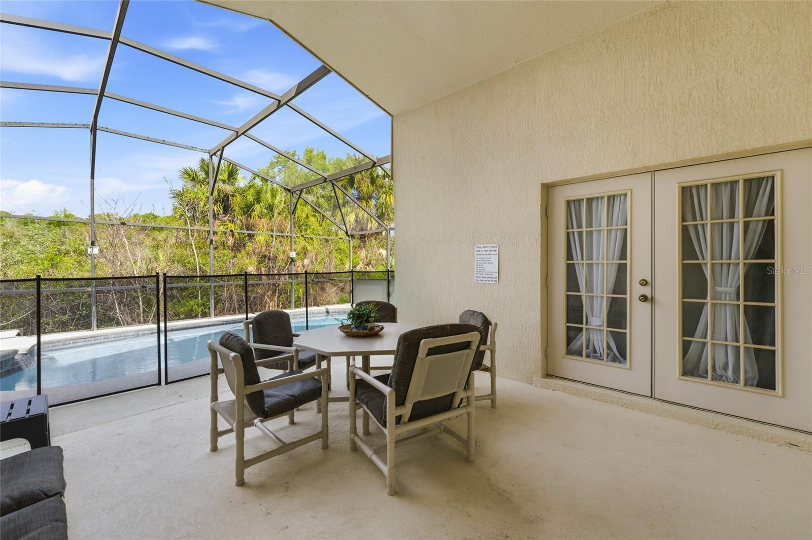 INDIAN CREEK - Residential