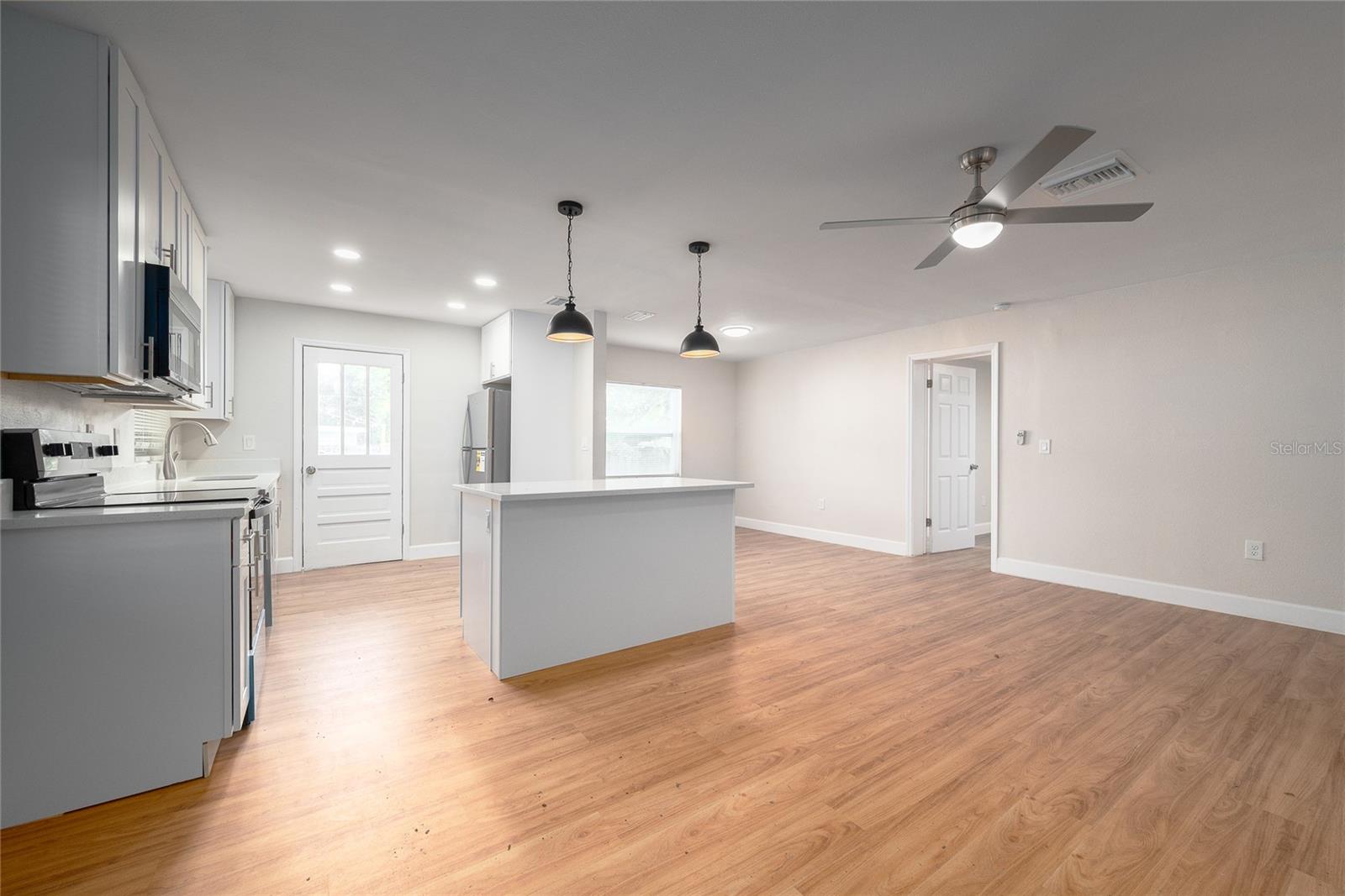 SUNSHINE GARDENS 1ST ADD - Residential