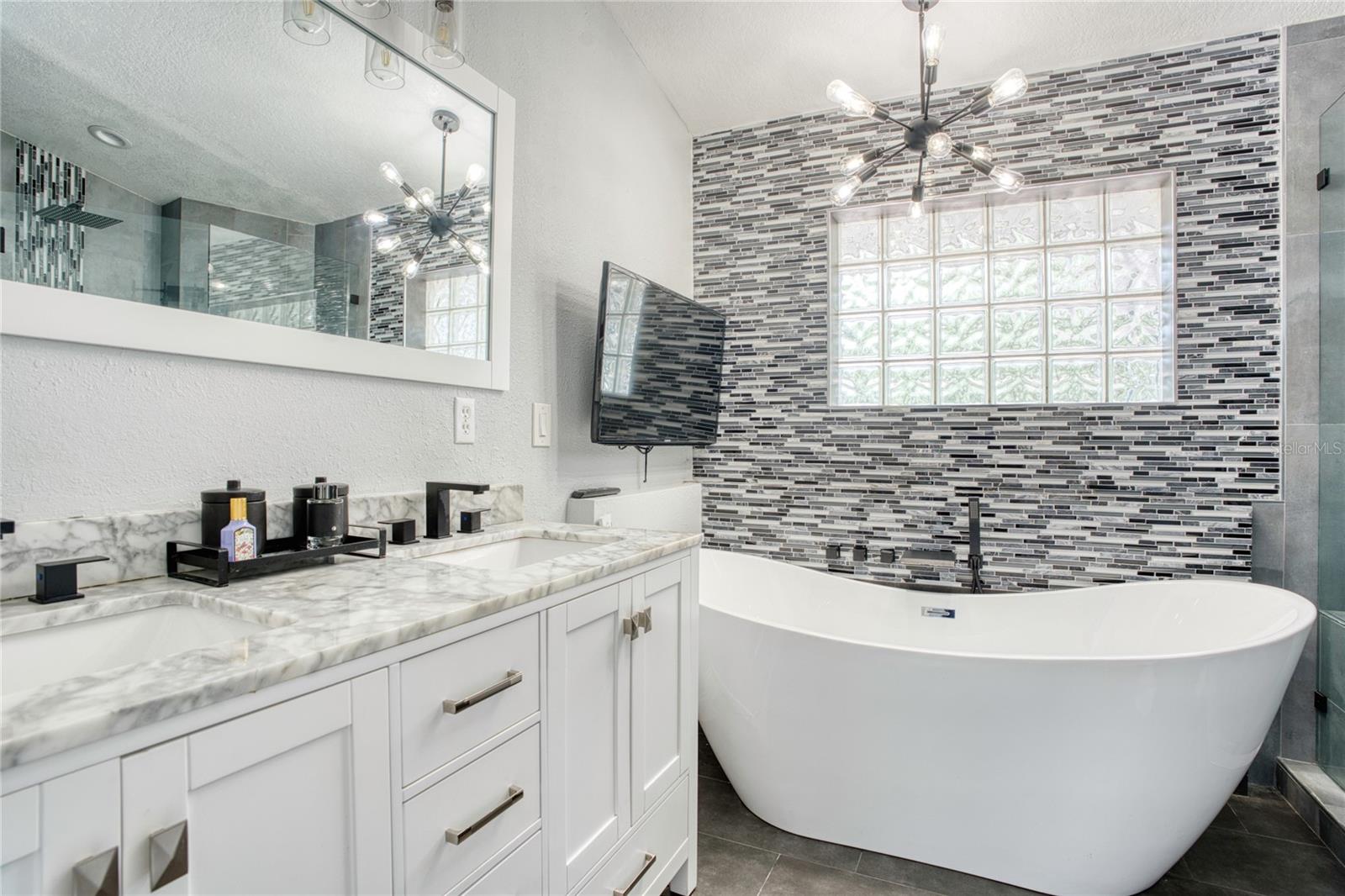 BAY LAKE RANCH UNIT 4 - Residential