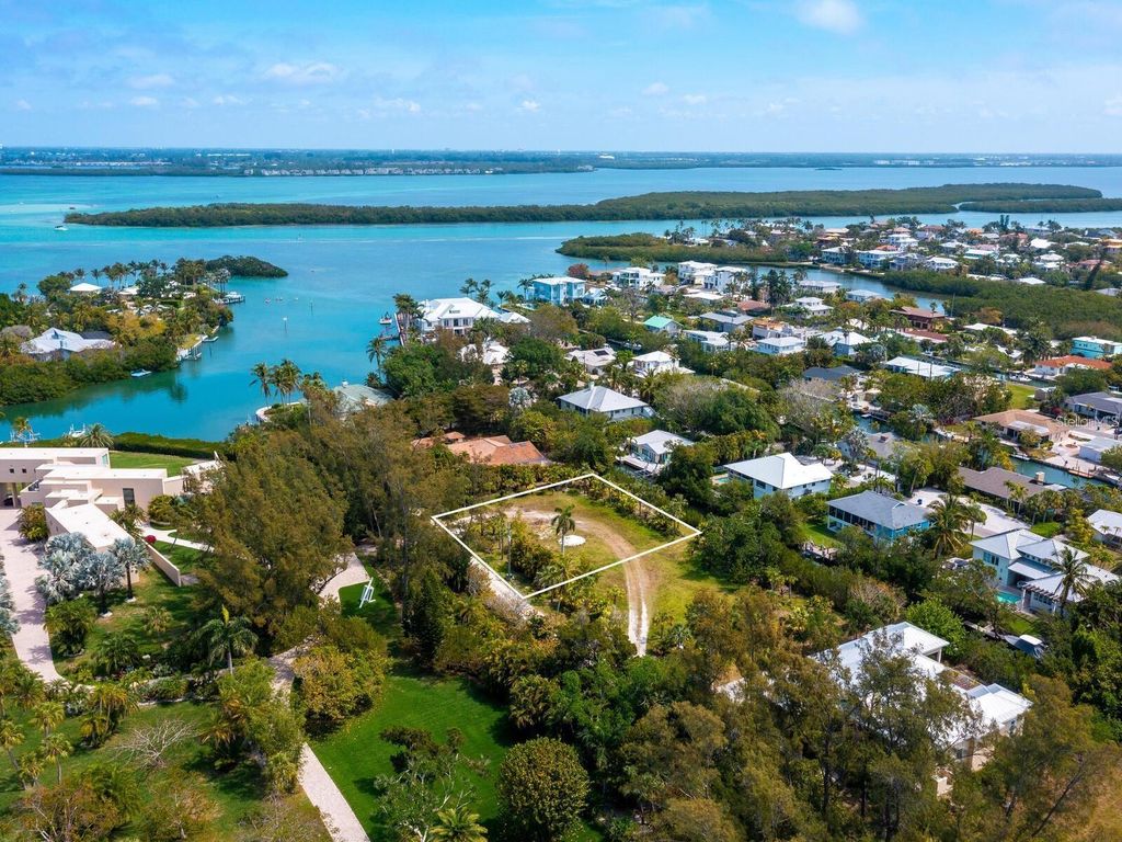 Photo of 6604 Gulf Of Mexico Drive, Longboat Key, FL 34228 (MLS # A4679263)
