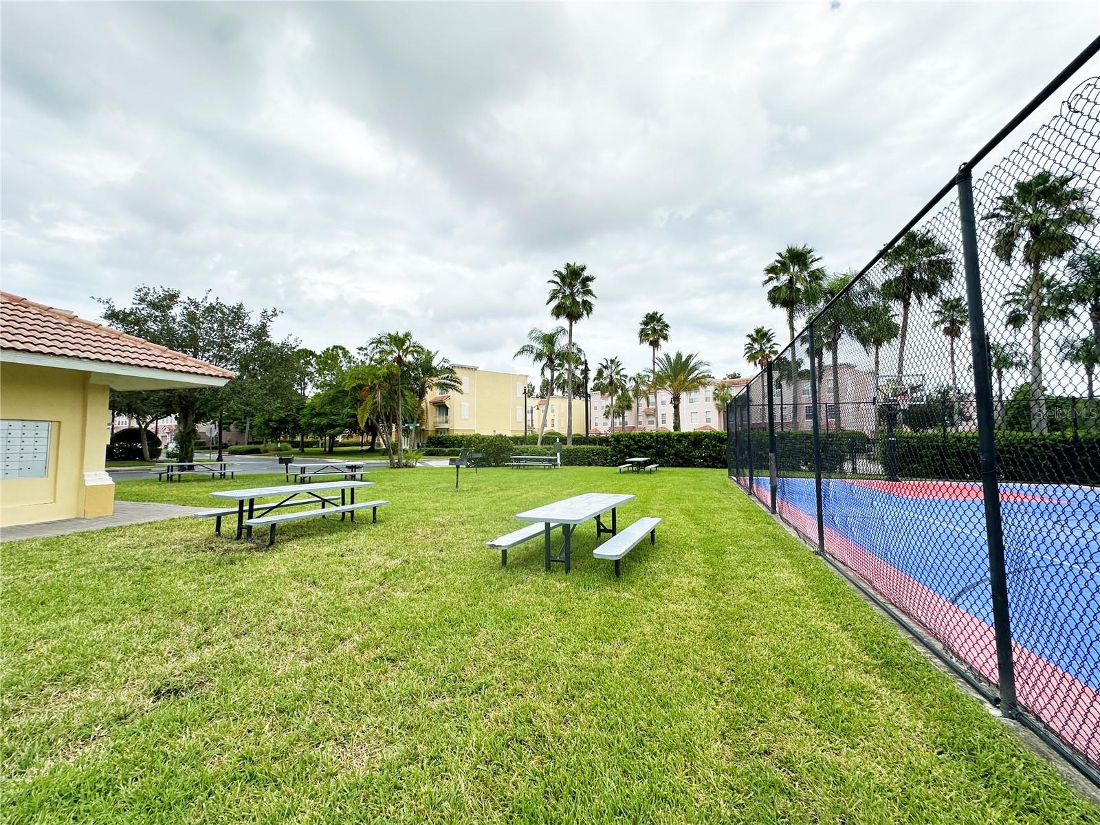 VISTA CAY/HARBOR SQUARE PH 6 - Residential